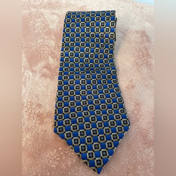 Pierre Cardin Blue and Gold Tie - Picture 2 of 8